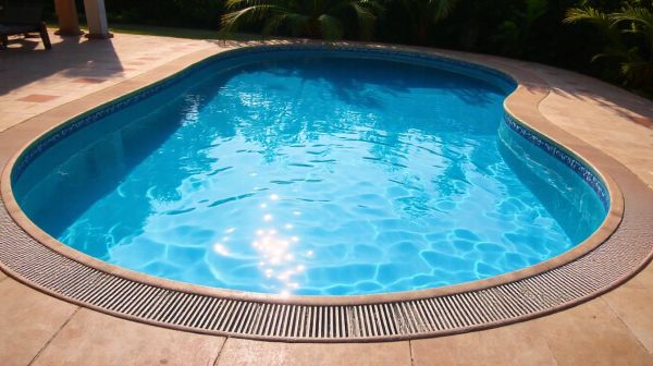 Les avantages d'une piscine coque 8x4 arrondie pour vous